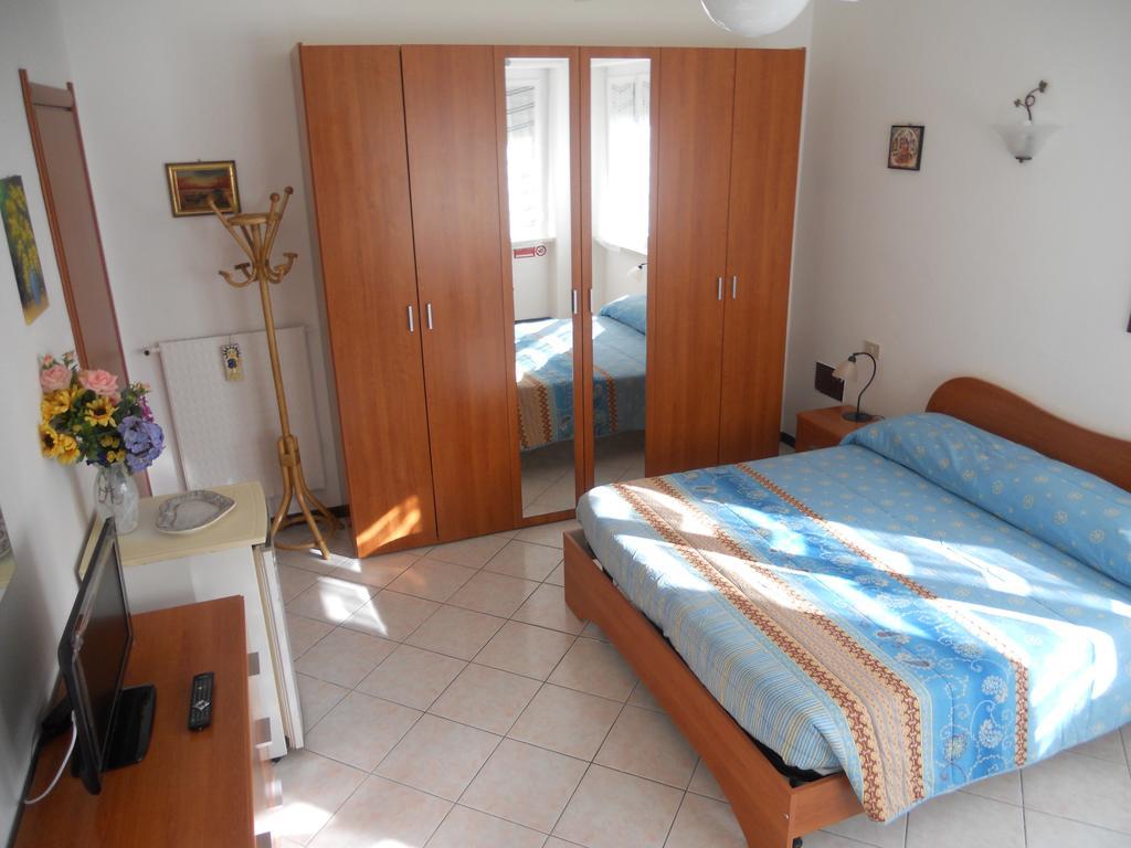B&B Home Sweet Home Diano Marina Quarto foto